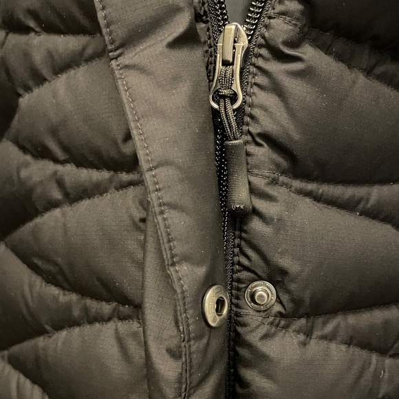 Duluth Trading Co Women's Black Puffer Coat - Picture 5 of 8